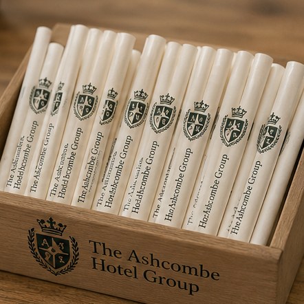 Customized paper straws for hotels and cocktail lounges